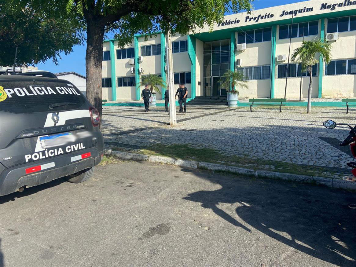 MP-CE realiza operação para investigar superfaturamento na limpeza pública de Canindé